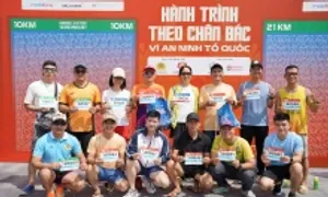 Runner ngành công an hòa nhịp giải chạy dịp lễ 30/4 tại TP Vinh Runner ngành công an hòa nhịp giải chạy dịp lễ 30/4 tại TP Vinh