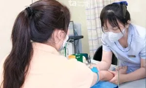 Giảm 10 kg sau 4 tháng 'chữa béo phì online'